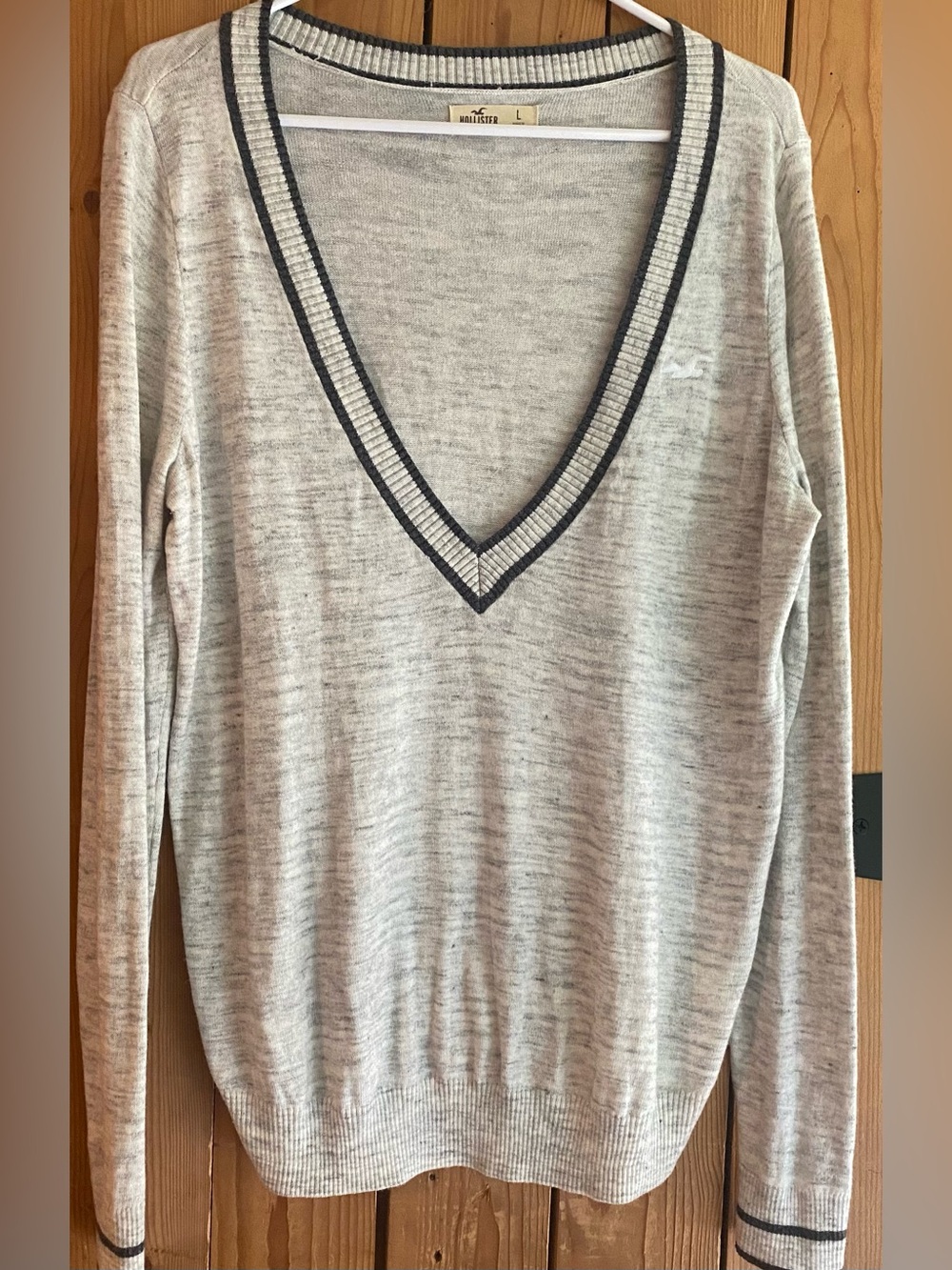 Hollister Light Heather Gray V-Neck Sweater with Dark Trim
